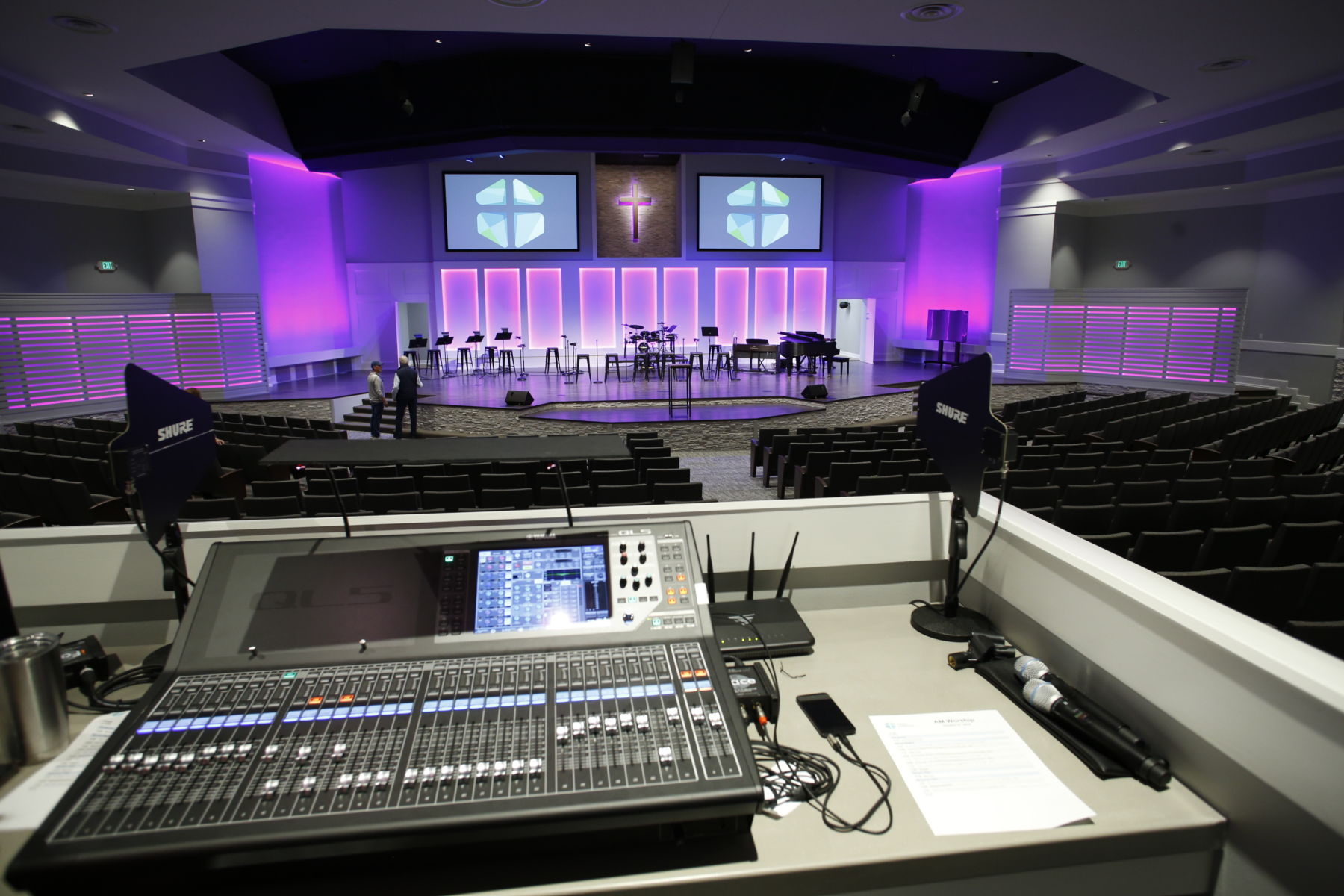 Church Audio Visual Ottawa - AV Geeks
